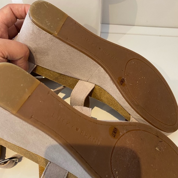 LUCKY BRAND Wedge Strap Sandals Shoes Suede Taupe Leather Kawaii Cute Platform 6 - Picture 14 of 15